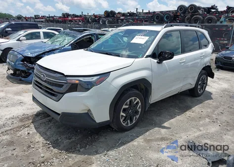 2025 Subaru Forester Premium z USA, uszkodzony, nr VIN JF2SLDBC4SH537751